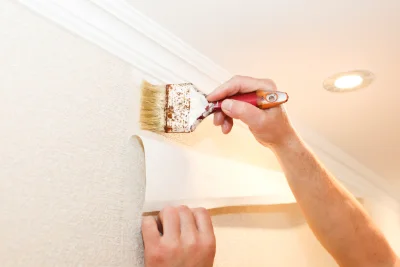 Pose de papier peint à Pourlans — revêtements muraux et toiles de verre